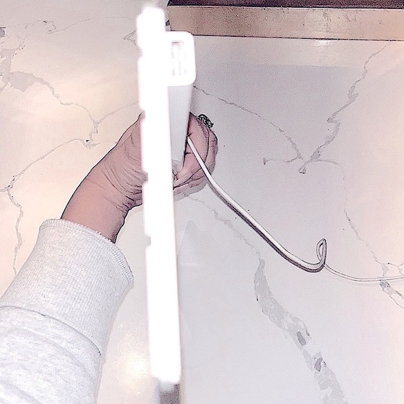 Apple USB Wired Aluminum Numeric Keyboard, Model No. A1243. - Picture 5 of 7